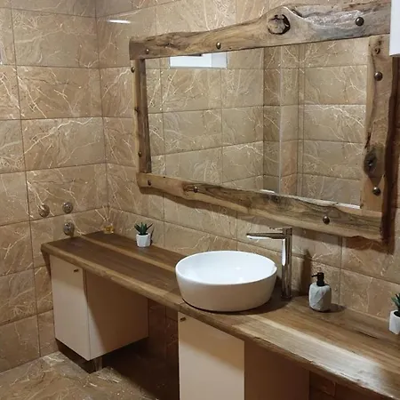 Gazdinstvo Popovic,kucka Korita-podgorica Ποντγορίτσα