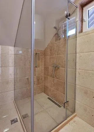 Gazdinstvo Popovic,kucka Korita-podgorica Κατάλυμα σε φάρμα *