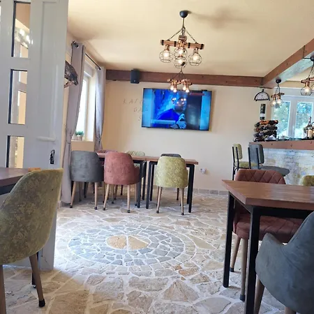 Gazdinstvo Popovic,kucka Korita-podgorica Çiftlik konaklama *